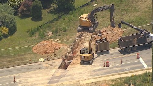 Gas leak closes intersection at McKee Road in Matthews