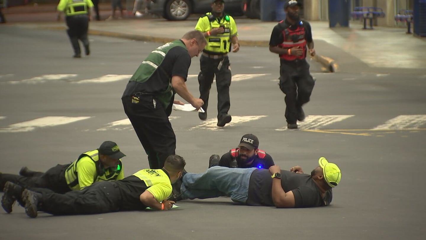 CMPD and CATS simulate a terrorist attack in Uptown Charlotte for training