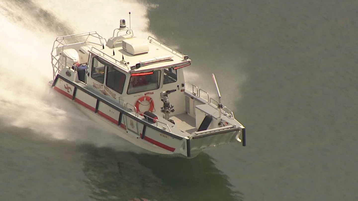 Multiple agencies respond to water rescue on Lake Norman