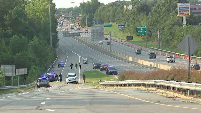 Investigation continues after 2 shot on I-77 in Mooresville