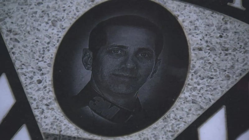 ‘Amplifies the grief’: Close-knit community mourns for victims in Greg Biffle’s plane crash