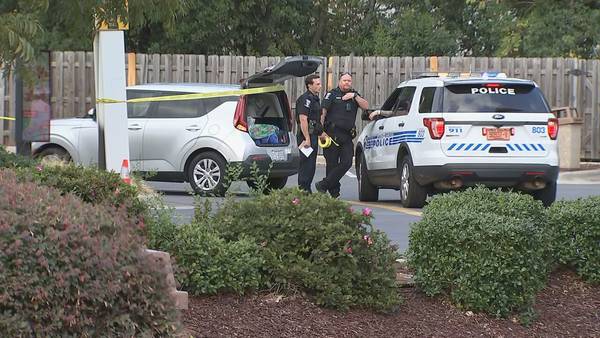1 seriously hurt in south Charlotte shooting, paramedics say