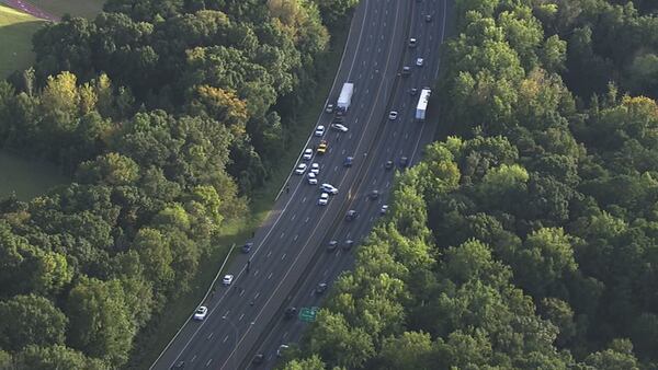 Chaos and gridlock: 2 groups were shooting at each other on I-77, CMPD says