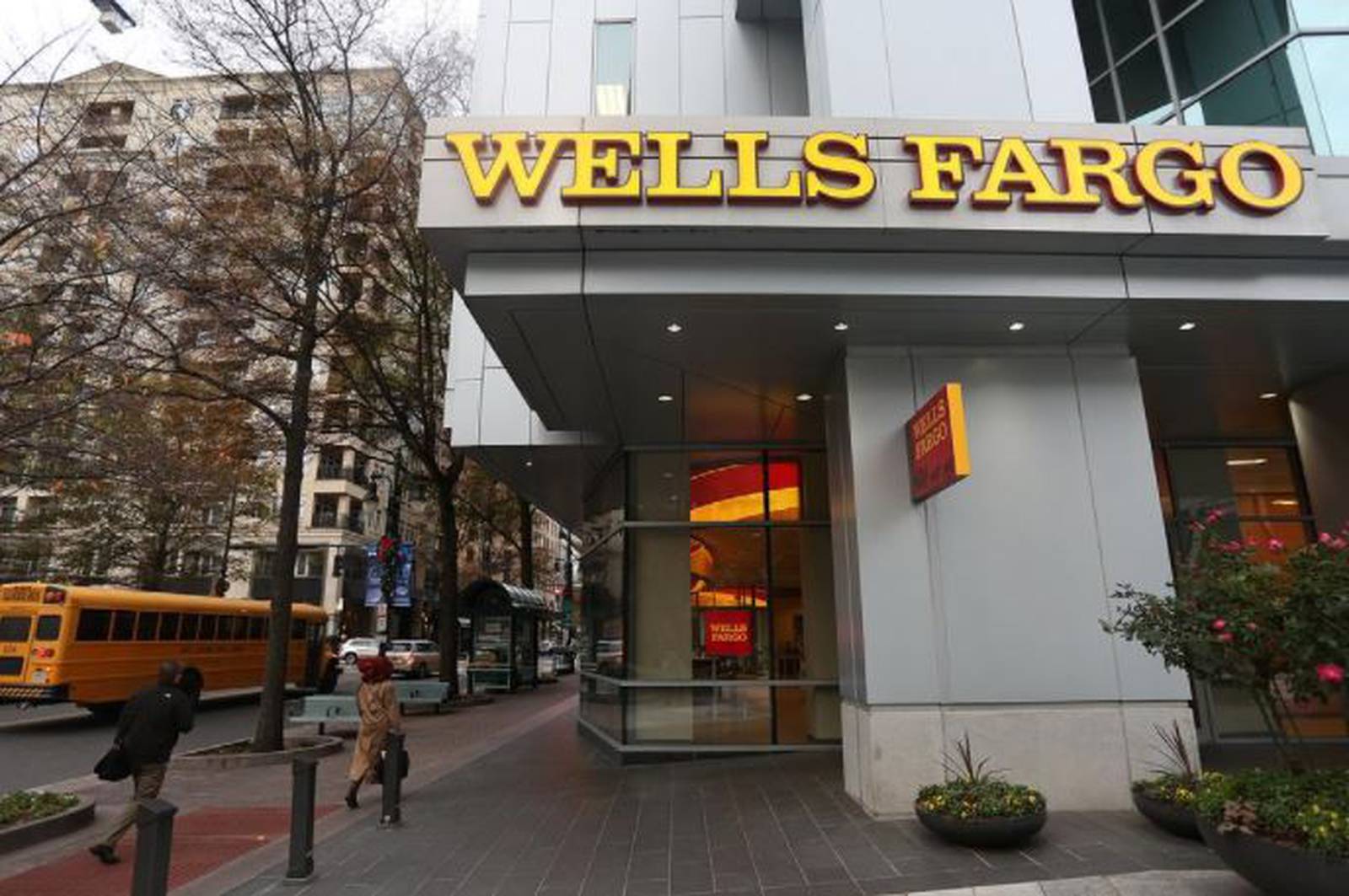 Wells Fargo pushes back employees’ return to office WSOC TV